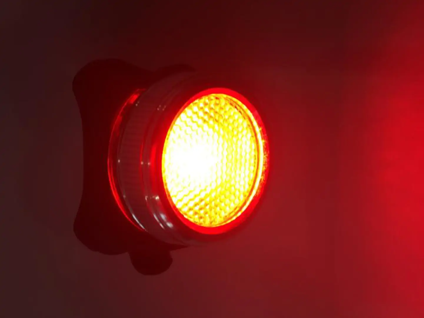 Фонарь габаритный задний (круглый) BC-TL5402B LED, USB (красный/белый)
