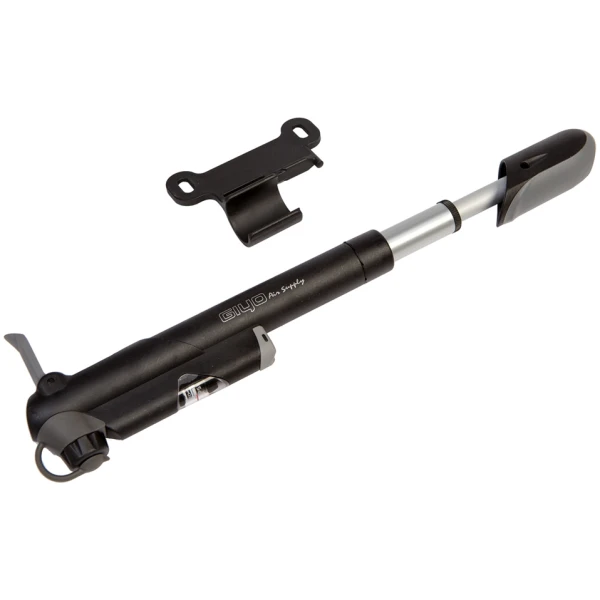 PUM-026-nasos-mini-teleskopicheskiy-GIYO-GP-61S-s-manometrom-Al-Pl-chernyiy-AVFV-80psi-2073-1980x1360[1]