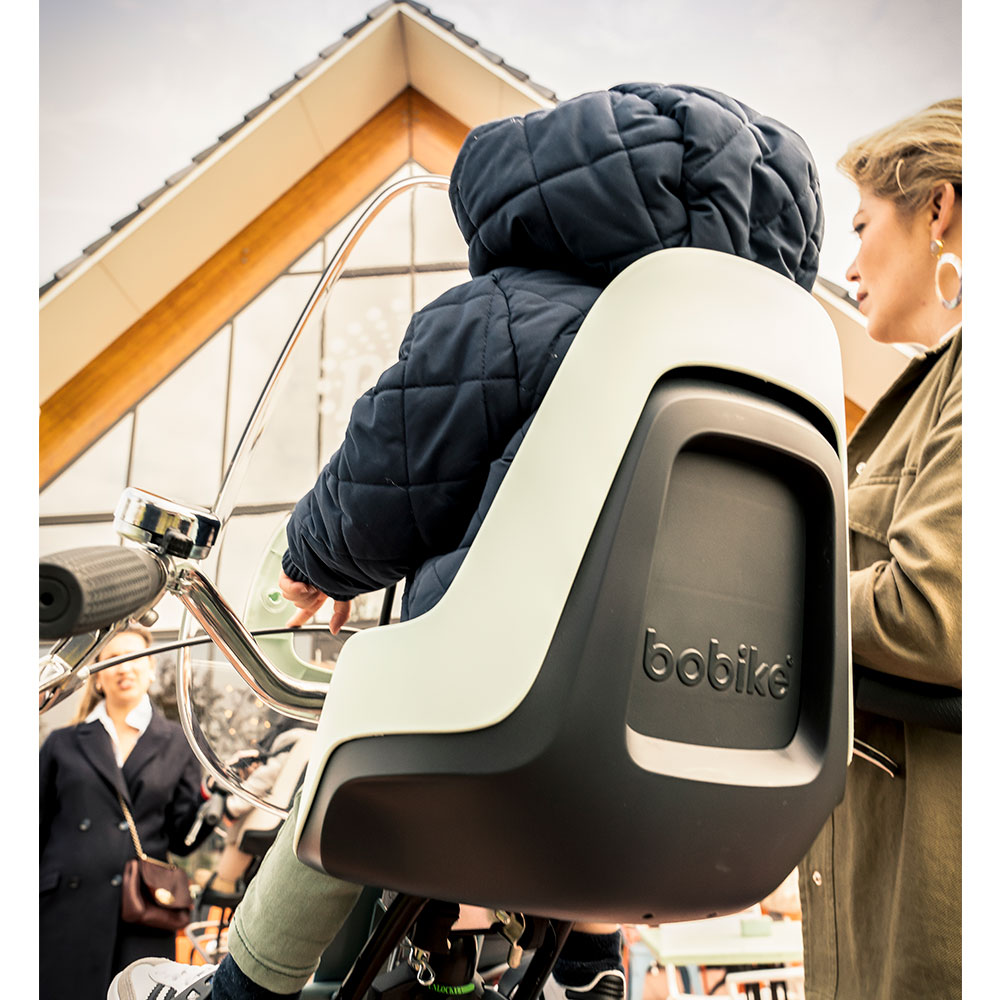 Detskoe_kreslo_Bobike_GO_Mini