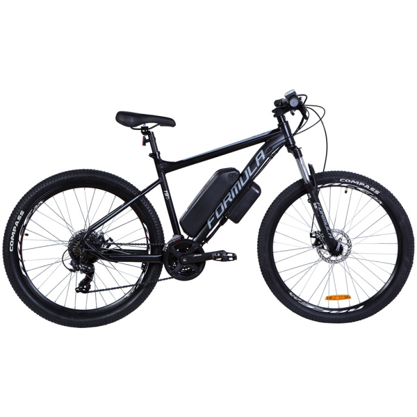 27-5-E-Formula-F-1-DD-cherno-belyiy-m-2020-8220-1980x1360