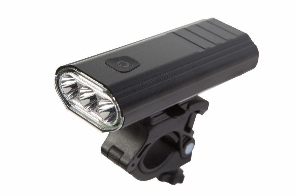 LTSS-059-fonar-peredn-BC-LR-Y8-3-svetodioda-T6-650lm-pitanie-2h18650-5200mAh-Al-Pl-10380-1039x685[1]