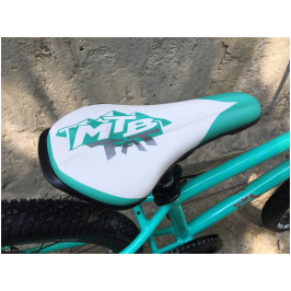 3297622639_w640_h640_3297622639[1]