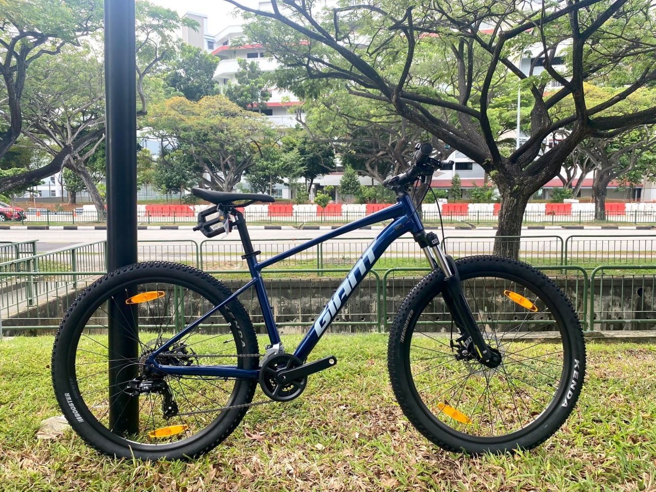 Велосипед Giant 27.5 Talon 5