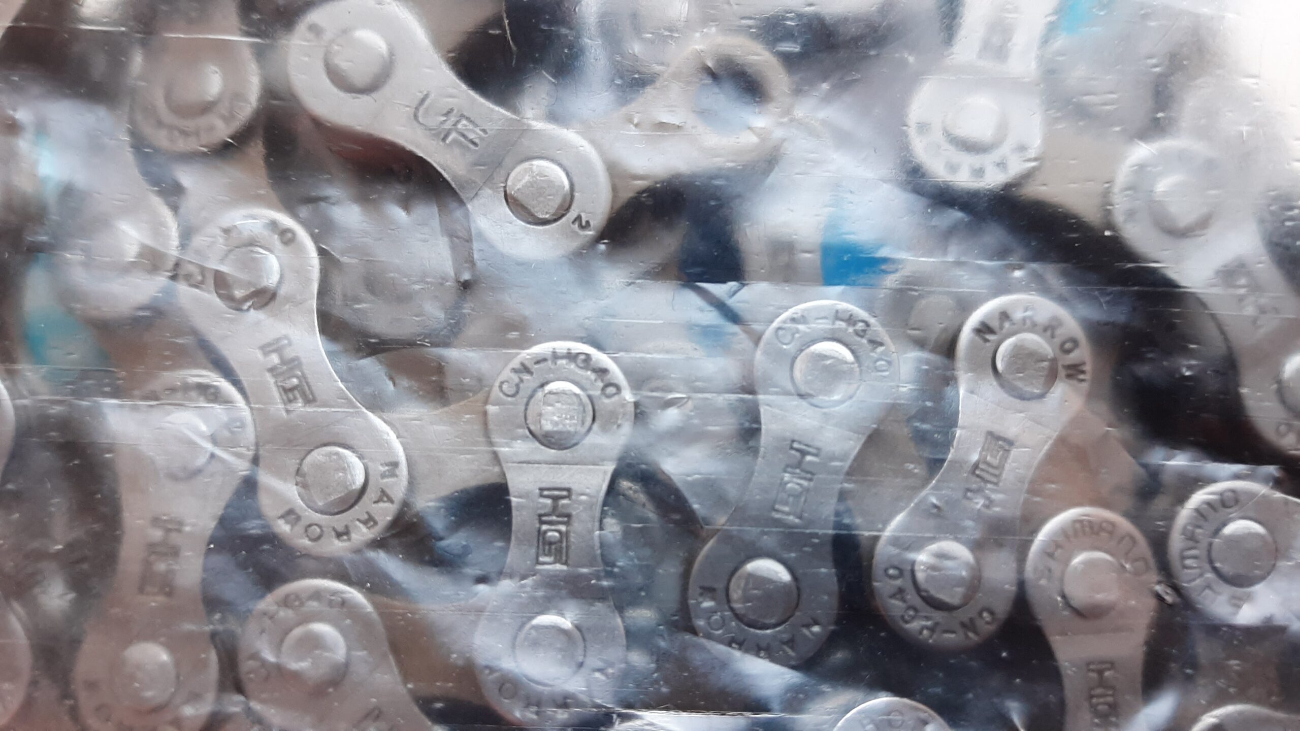 Цепь Shimano CN-HG40 8 скор.. серый (CN-HG40) photo review