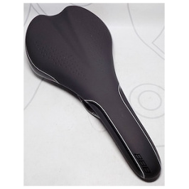 3937830226_sedlo-bbb-feather