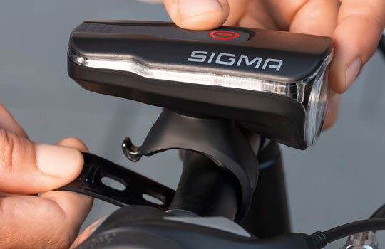 фото - Комплект ламп Sigma Aura 60 + Infinity USB, черный (OBK760)