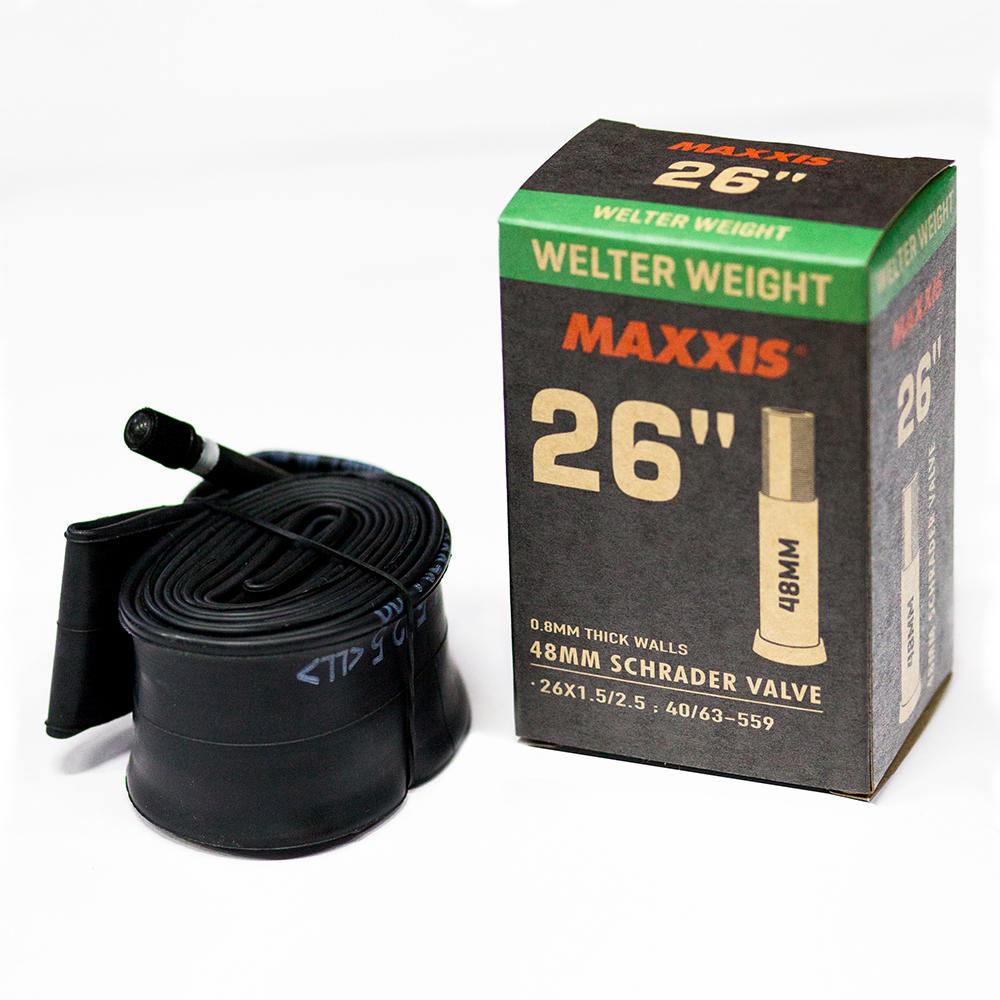 Фото Камера Maxxis Welter Weight 26×1.5/2.5 AV L:48мм