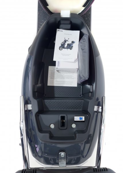 фото - Електроскутер Maxxter LUMINA