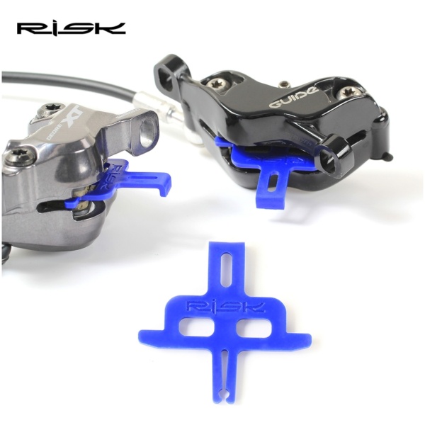 bon-020-klipsa-dlya-tormoznyih-kolodok-risk-rl226-13728-1980x1360