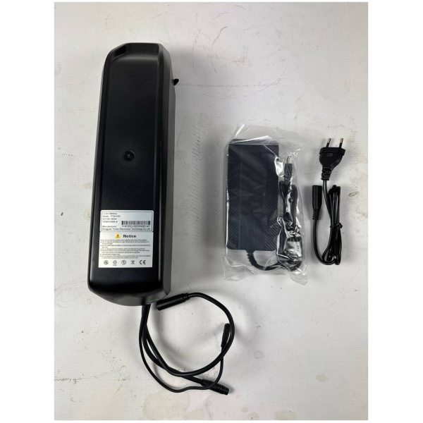 batareya-v-kejsi-zaryadnij-pristrij-36v10ah-kontroler[1]