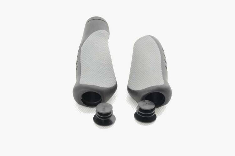 Грипсы Kands 135мм/92мм, черный с серым (G306-1)